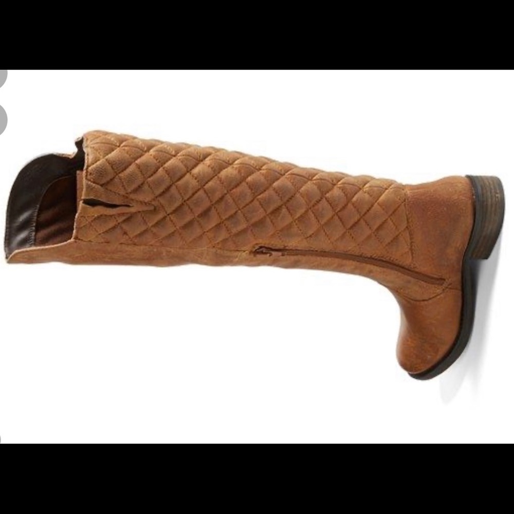 Steve Madden quilted ridding boots